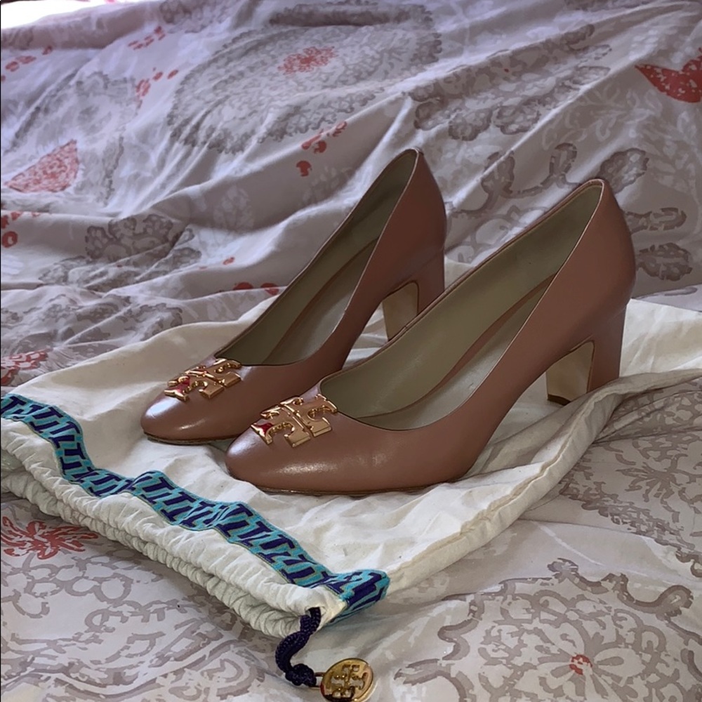 tory burch Chelsea heels